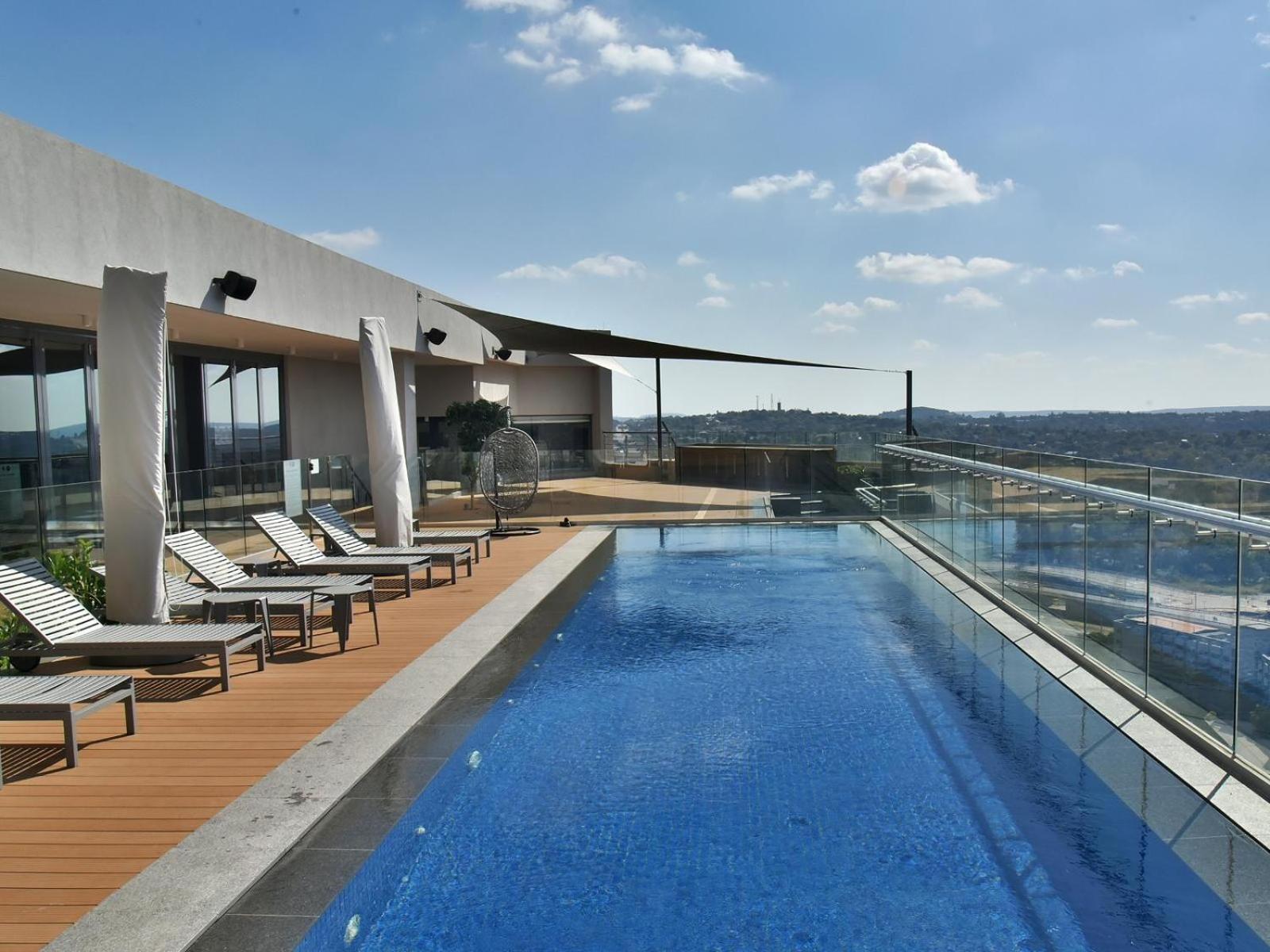 Menlyn Maine Luxury Rentals พริทอเรีย ภายนอก รูปภาพ