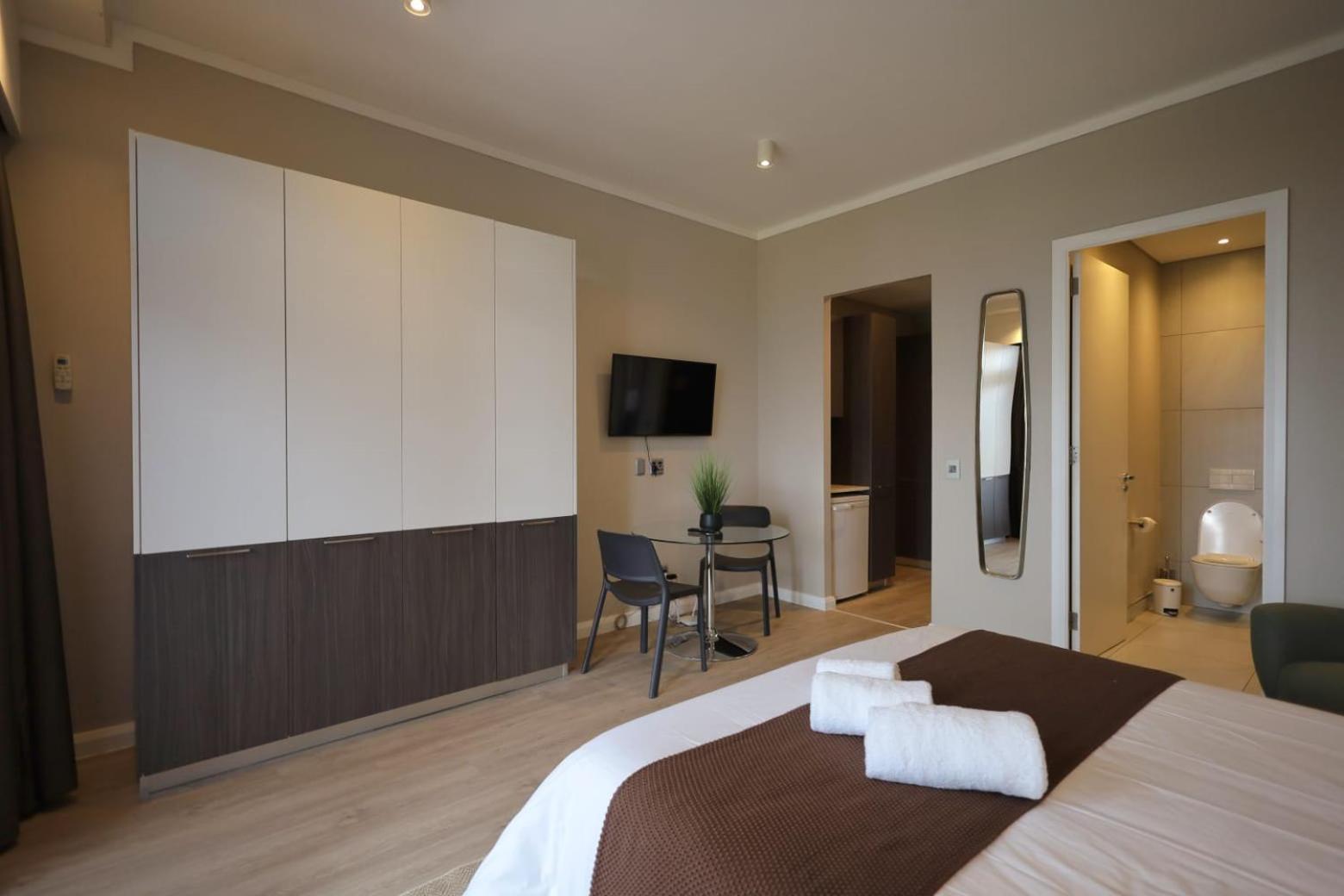 Menlyn Maine Luxury Rentals พริทอเรีย ภายนอก รูปภาพ